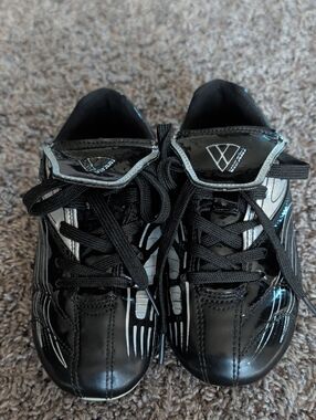 Kids Black Soccer Cleats- Black Youth Sports Shoes